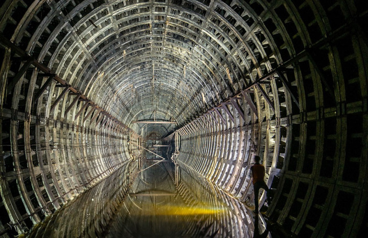 21. Abandoned Subway Tunnel in Kiev, Ukraine