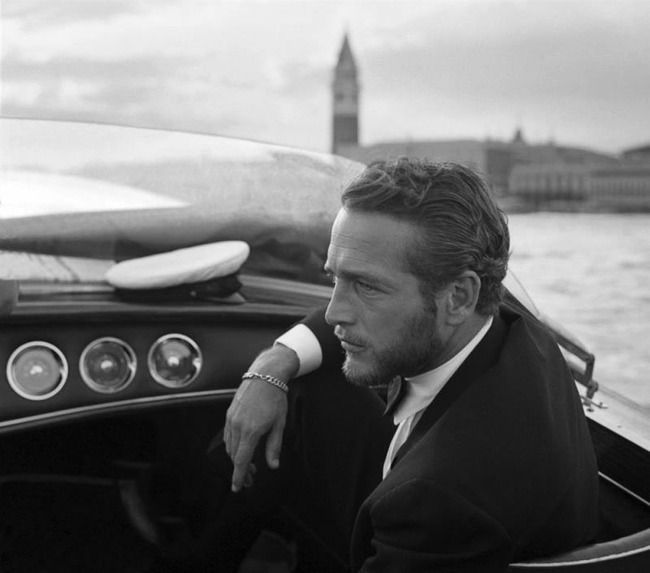 17b. Six time Golden Globe winner Paul Newman boating in Venice during a film festival (1963)
