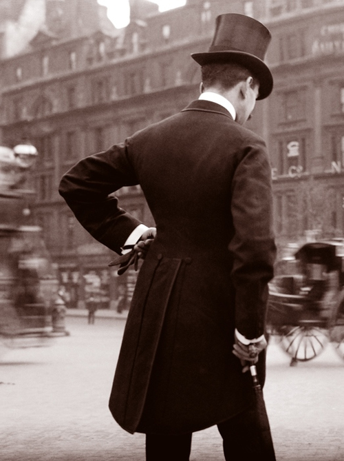 4b. London, (1904)