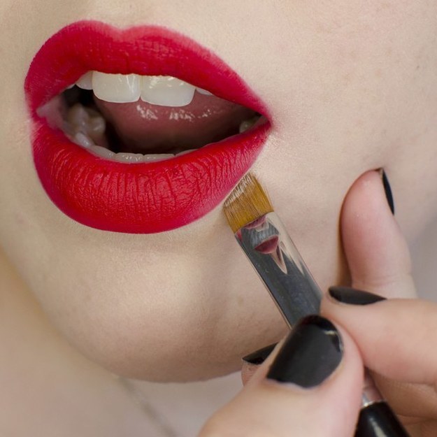 sharpen the edges of lipstick